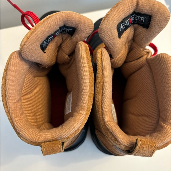 The North Face Boots Boys Size 4 - Picture 5 of 6